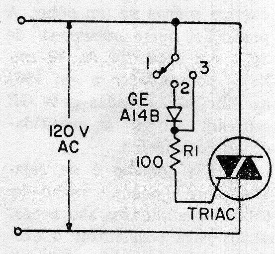 Dos interruptores de potencia con Triac 

