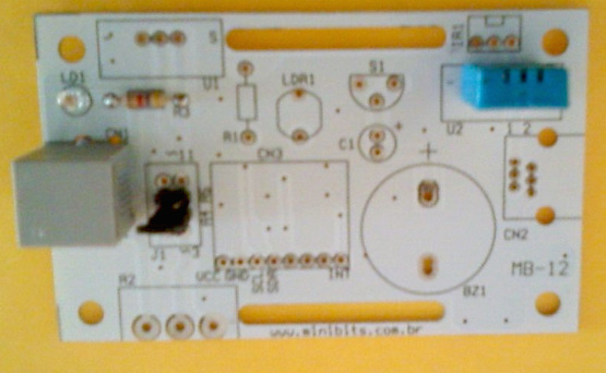 Figura 6 - Sensor de humedad y temperatura.
Figura 6 - Sensor de humedad y temperatura.