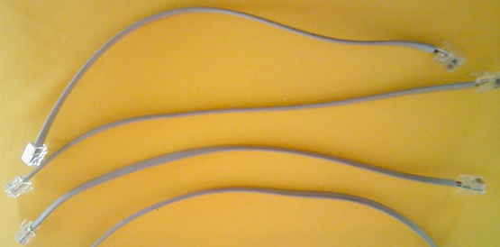 Figura 12 - Los cables de conexión de los BIT o módulos.
Figura 12 - Los cables de conexión de los BIT o módulos.